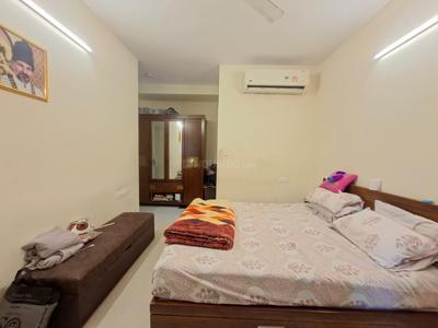 Bedroom Image of 1060 Sq.ft 2 BHK Apartment / Flat for sale in Rustomjee Azziano, Thane West Thane for Rs. 16000000