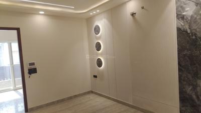 Living Room Image of 1100 Sq.ft 3 BHK Builder Floor for rent in Ashok Nagar New Delhi for Rs. 39000