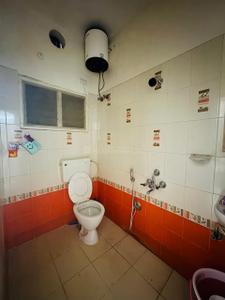 Bathroom Image of 1900 Sq.ft 2.5 BHK Apartment / Flat for rent in Madhapur Hyderabad for Rs. 45000