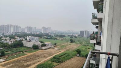 Balcony Image of 2200 Sq.ft 3.5 BHK Apartment / Flat for sale in Microtek Greenburg, Sector 86 Gurgaon for Rs. 34500000