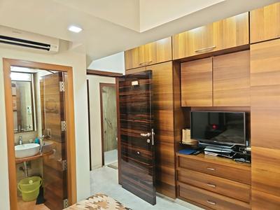 Bedroom Image of 2500 Sq.ft 3 BHK Apartment / Flat for sale in National Kamal Kunj, Matunga East Mumbai for Rs. 80000000