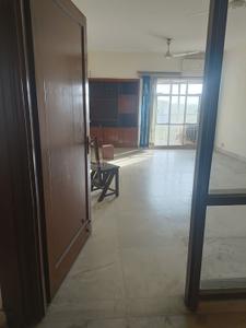 Image of 2000 Sq.ft 3.5 BHK Apartment / Flat for rent in Azad Apartments, Kalu Sarai, New Delhi for Rs. 125000