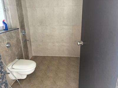 Bathroom Image of 2000 Sq.ft 3 BHK Apartment / Flat for rent in Sanklecha The Metrozone, Indira Nagar Nashik for Rs. 32500
