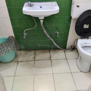 Bathroom Image of 1400 Sq.ft 4 BHK Builder Floor for sale in Harinavi Kolkata for Rs. 7000000
