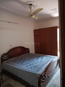 Bedroom Image of 1410 Sq.ft 3 BHK Builder Floor for rent in East Of Kailash New Delhi for Rs. 65000
