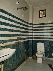 Common Bathroom Image of 720 Sq.ft 2 BHK Builder Floor for rent in Razapur Khurd New Delhi for Rs. 10500