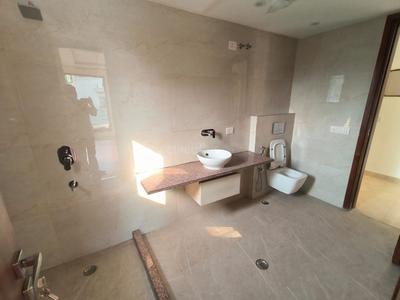 Image of 2400 Sq.ft 3 BHK Builder Floor for sale in Defence Colony, New Delhi for Rs. 110000000