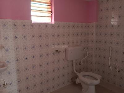 Bathroom Image of 300 Sq.ft 1 BHK Independent House for rent in Nayapalli Bhubaneswar for Rs. 11000