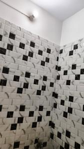 Bathroom Image of 650 Sq.ft 1 BHK Apartment / Flat for sale in Indirapuram Ghaziabad for Rs. 3600000