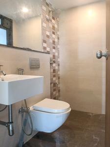 Common Bathroom Image of 900 Sq.ft 2 BHK Apartment / Flat for rent in Lodha Splendora Riverview, Kasarvadavali Thane for Rs. 29000