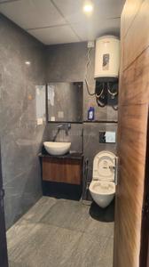 Bathroom Image of 810 Sq.ft 1 BHK Apartment / Flat for sale in Canal Road Dehradun for Rs. 6500000