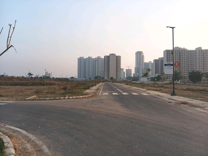 Vatika Express City Plots Main Image 1