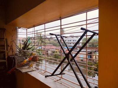 Balcony Image of 850 Sq.ft 2 BHK Apartment / Flat for sale in Entally Kolkata for Rs. 3800000