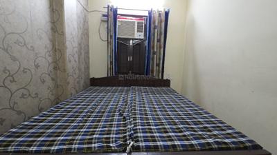 Bedroom Image of 380 Sq.ft 1 BHK Builder Floor for rent in Pitampura New Delhi for Rs. 20000