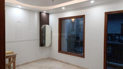 Bedroom Image of 1850 Sq.ft 4 BHK Builder Floor for sale in Laxmi Nagar New Delhi for Rs. 22500000