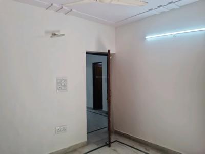 Bedroom Image of 1300 Sq.ft 3 BHK Apartment / Flat for rent in Janakpuri New Delhi for Rs. 40000