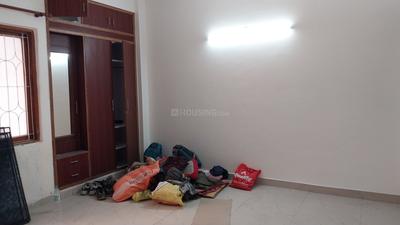Bedroom Image of 2400 Sq.ft 4 BHK Builder Floor for rent in Arjun Nagar New Delhi for Rs. 150000