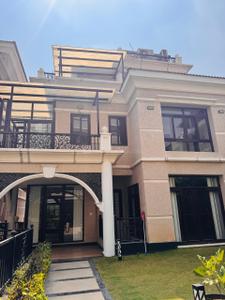 Image of 6000 Sq.ft 5 BHK Villa for rent in Lanco Hanging Gardens Villas, Manikonda, Hyderabad for Rs. 300000