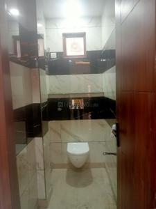Bathroom Image of 550 Sq.ft 1 BHK Builder Floor for sale in Shalimar Bagh New Delhi for Rs. 4500000
