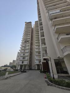 Building Image of 1050 Sq.ft 2 BHK Apartment / Flat for sale in The Antriksh Golf City, Sector 150 Noida for Rs. 7000000