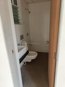Bathroom Image of 800 Sq.ft 1.5 BHK Apartment / Flat for sale in Godrej Emerald, Thane West Thane for Rs. 9500000