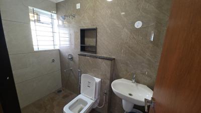Image of 1300 Sq.ft 2 BHK Builder Floor for rent in Singasandra, Bengaluru for Rs. 38000