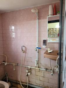 Bathroom Image of 800 Sq.ft 2 BHK Apartment / Flat for sale in Dum Dum Cantonment Kolkata for Rs. 2000000