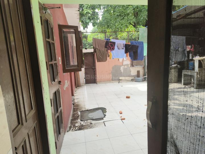 Sector 61 Common Area 1