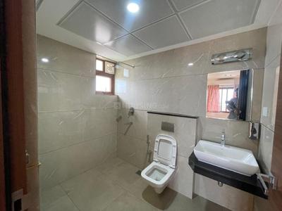 Image of 2382 Sq.ft 4 BHK Apartment / Flat for rent in Perumanoor, Kochi for Rs. 77000