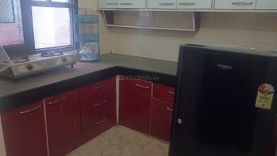 Kitchen Image of 1450 Sq.ft 3 BHK Builder Floor for rent in Swaraj Homes RWA Sant Nagar, Sant Nagar New Delhi for Rs. 38000