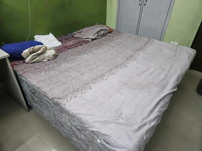 Bedroom Image of 1000 Sq.ft 3 BHK Apartment / Flat for sale in Vikaspuri New Delhi for Rs. 11500000
