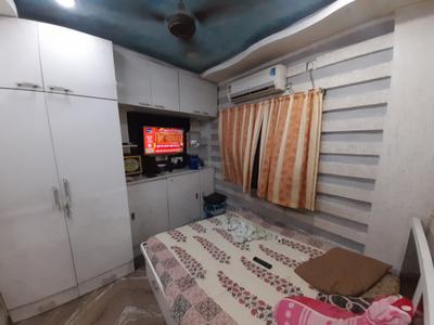 Bedroom Image of 700 Sq.ft 3 BHK Builder Floor for sale in Tangra Kolkata for Rs. 3000000