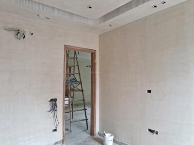 Bedroom Image of 1800 Sq.ft 3 BHK Builder Floor for sale in Paschim Vihar New Delhi for Rs. 40000000