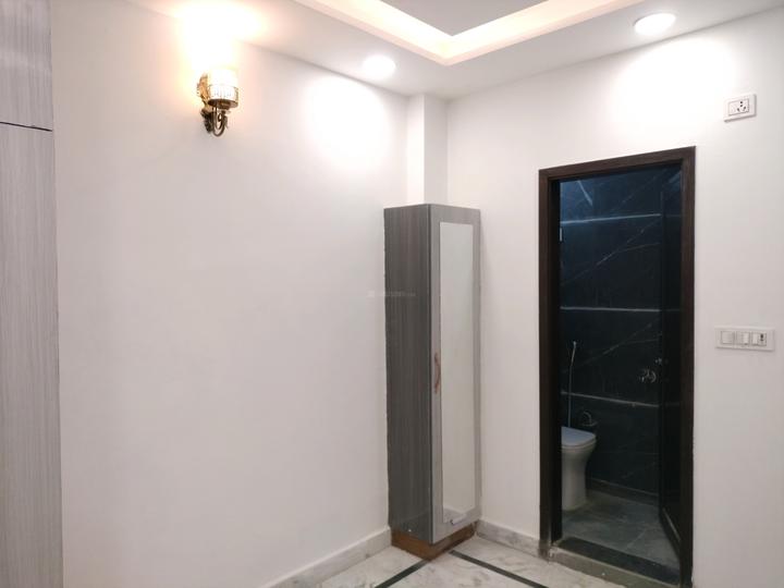 Bhagwati Garden Extension, Dwarka Mor Main Image 1