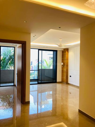 Sector 25, DLF Phase 2 Main Image 1