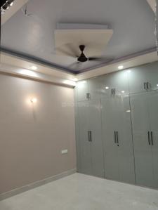 Bedroom Image of 1100 Sq.ft 2 BHK Builder Floor for rent in Noida Extension Greater Noida for Rs. 12000