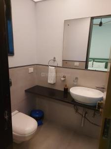 Bathroom Image of 1350 Sq.ft 3 BHK Builder Floor for rent in Ashok Vihar New Delhi for Rs. 60000