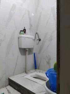 Common Bathroom One Image of 3900 Sq.ft 7 BHK Independent House for sale in Govindpuram Ghaziabad for Rs. 26000001