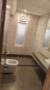 Bathroom Image of 2124 Sq.ft 3.5 BHK Apartment / Flat for sale in IVY County, Sector 75 Noida for Rs. 43500000