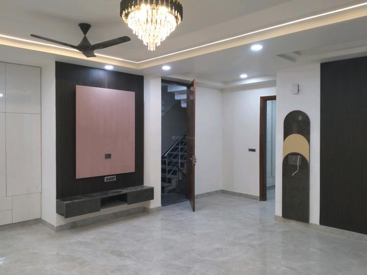 Shahdara Main Image 1