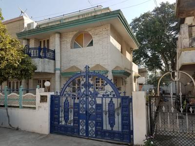 Image of 2000 Sq.ft 3 BHK Independent House for sale in Moficer Jin Compound, Bharuch for Rs. 11500000
