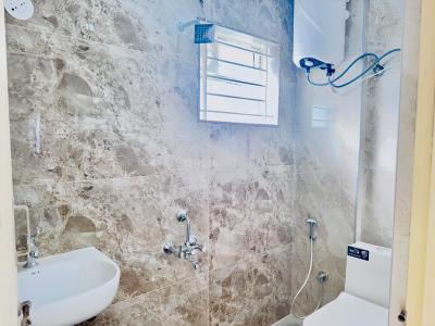 Bathroom Image of 650 Sq.ft 1 BHK Apartment / Flat for rent in Kadubeesanahalli Bengaluru for Rs. 28000