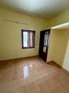 Bedroom Image of 835 Sq.ft 2 BHK Apartment / Flat for rent in Arun Excello Jai Hind Apartment, Sembakkam Chennai for Rs. 16000