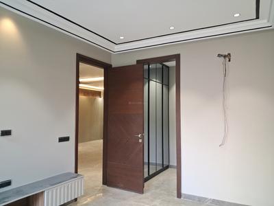 Bedroom Image of 1800 Sq.ft 3 BHK Builder Floor for sale in Paschim Vihar New Delhi for Rs. 40000000