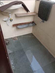 Bathroom Image of 700 Sq.ft 2 BHK Builder Floor for rent in Karelibagh Vadodara for Rs. 14000