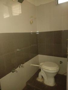 Common Bathroom Two Image of 1827 Sq.ft 3 BHK Apartment / Flat for sale in The Planet By Venus, Shela Ahmedabad for Rs. 6958000