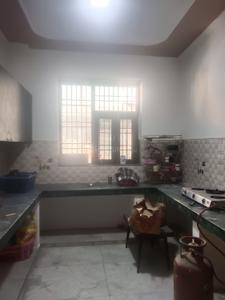 Kitchen Image of 2000 Sq.ft 3 BHK Builder Floor for rent in Sector 41 Noida for Rs. 43000
