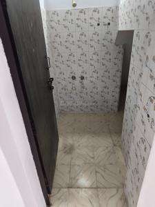 Bathroom Image of 2000 Sq.ft 3 BHK Builder Floor for rent in Alambagh Lucknow for Rs. 27000