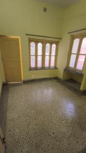 Bedroom Image of 650 Sq.ft 2 BHK Independent House for rent in Picnic Garden Kolkata for Rs. 11500