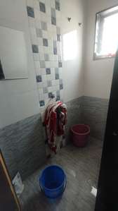 Bathroom Image of 550 Sq.ft 1 BHK Independent House for rent in Gokhalenagar Pune for Rs. 19000